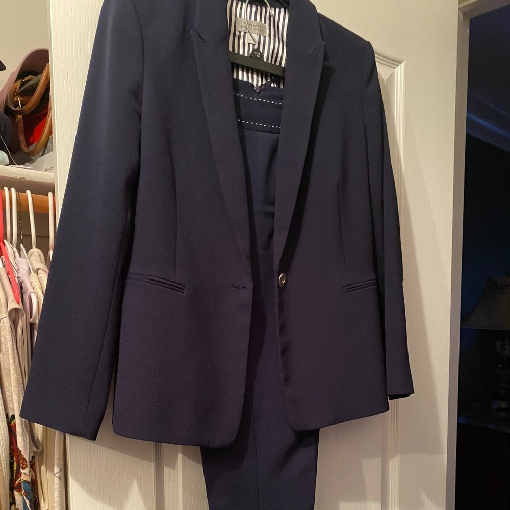 Tahari ASL 2 Piece Navy Pantsuit
